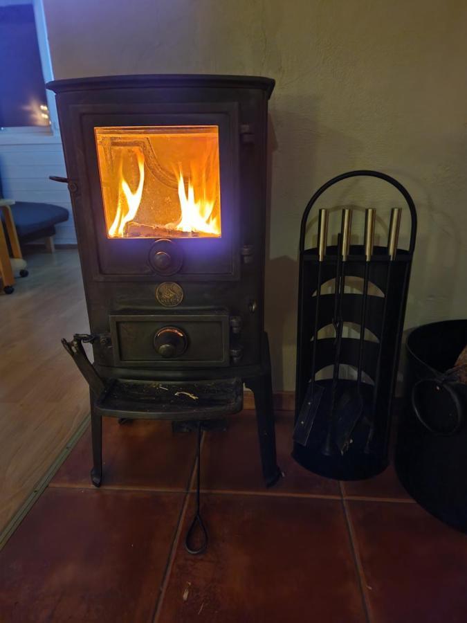Warm And Cozy Cottage, Great Location Kvaloya Екстериор снимка